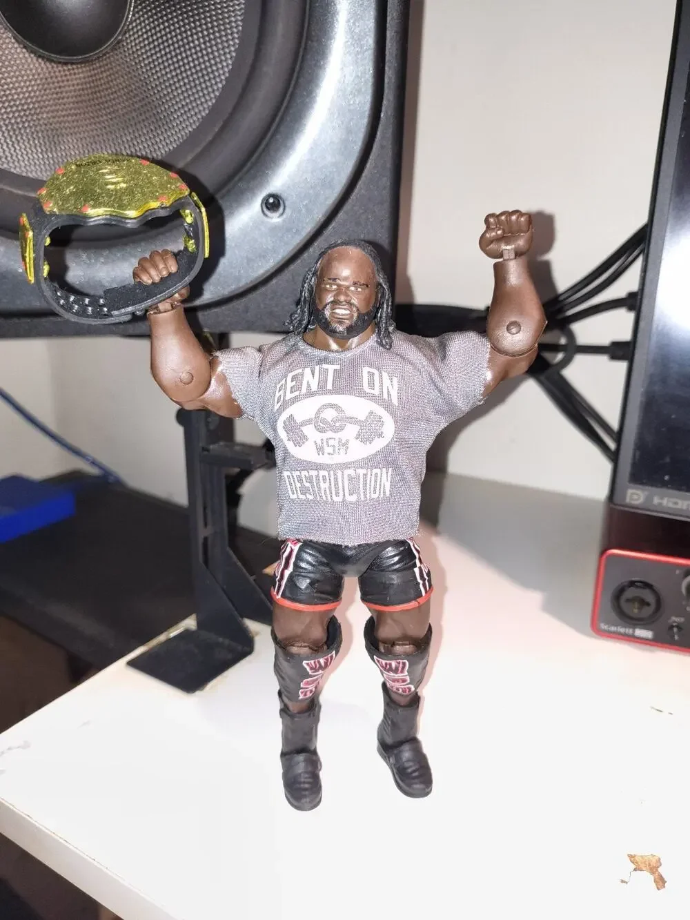 2012 WWE Mattel Elite Series 15 Mark Henry With Championship And Shirt